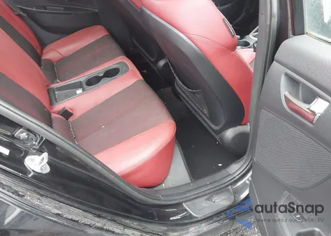 2012 Hyundai Veloster Base W/Red/Black из США, поврежденный, VIN KMHTC6AD0CU080630